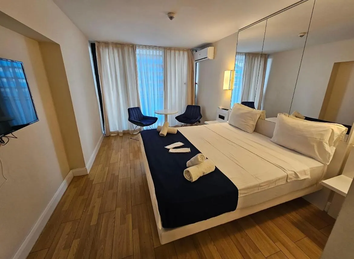 Luxury Class Aparthotel Batumi