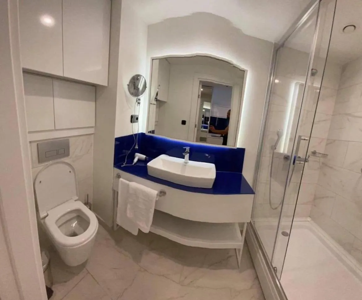 Luxury Class Aparthotel Batumi