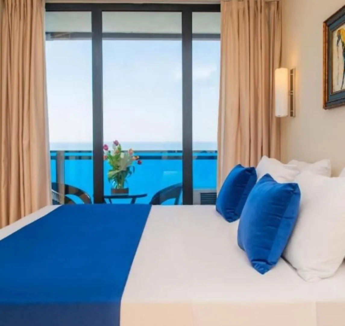 Luxury Class Aparthotel Batumi 0*,  Georgia
